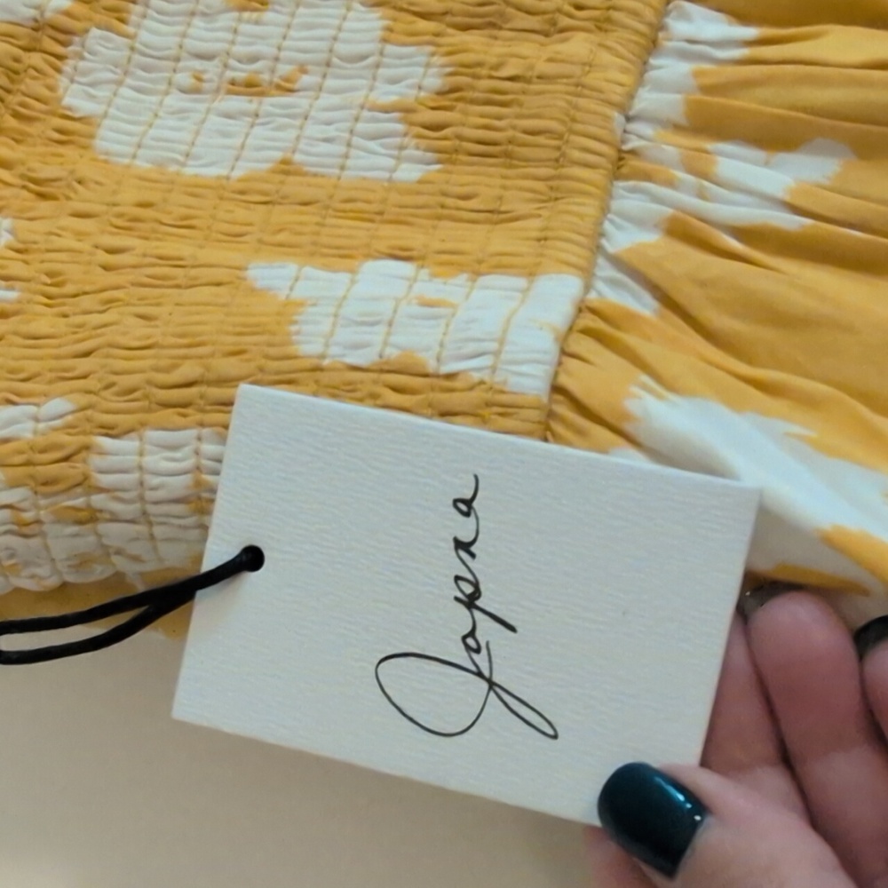 Yellow and White Floral Sundress with Tie Straps - Picture 12 of 15